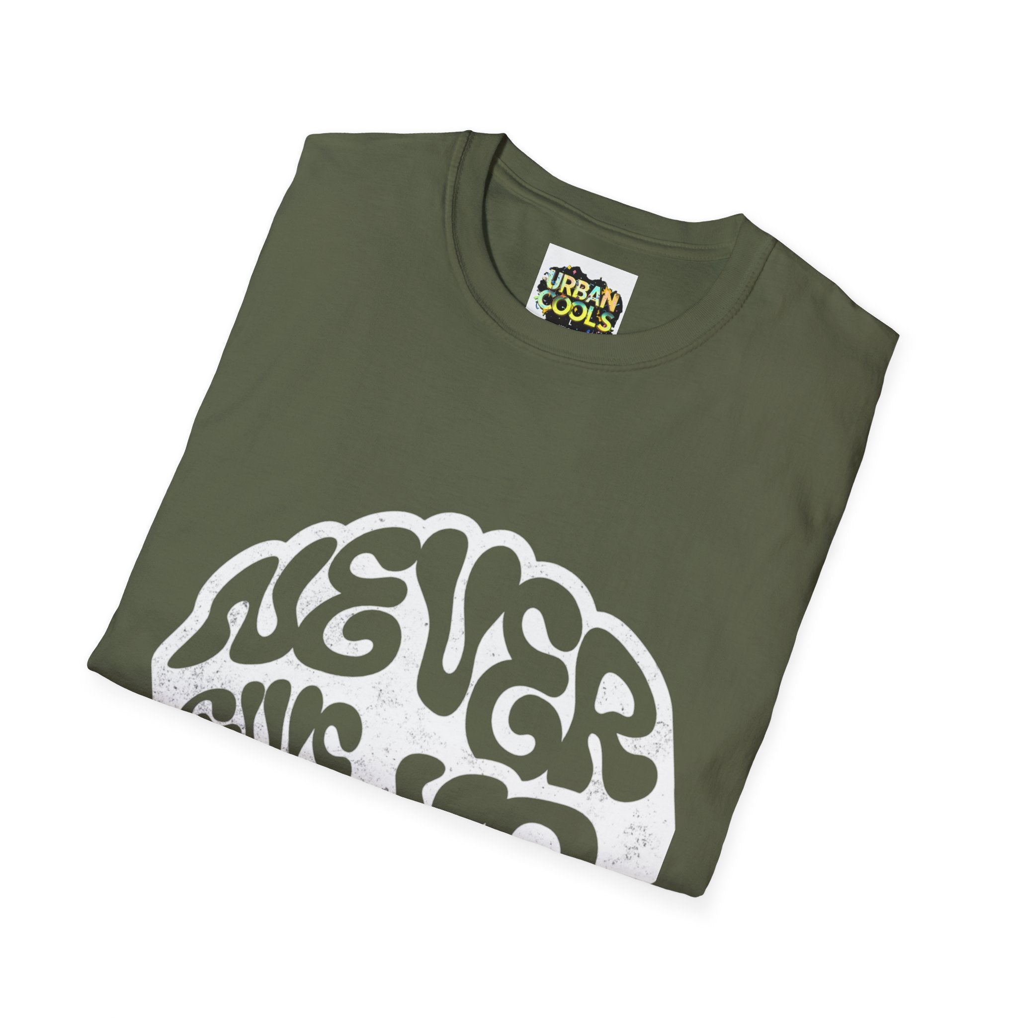'Never Give Up' Motivational Tee, Gift for Graduates, Athletes, Wellness Enthusiasts